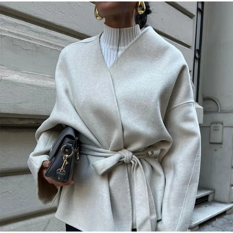 Minimalist Kuşaklı Oversize Yün Ceket