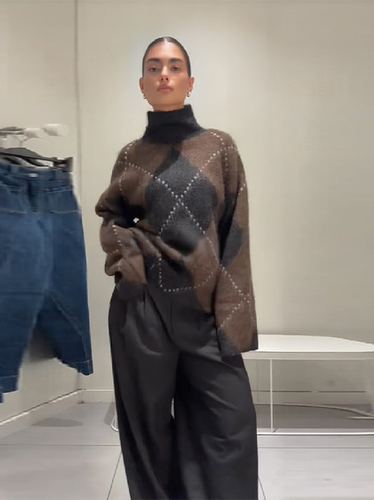 Svetique | Simple Luxury: Oversized Argyle Knit Sweater