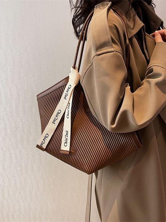 Svetique Urban Curve – A New Interpretation of Modern Minimalism